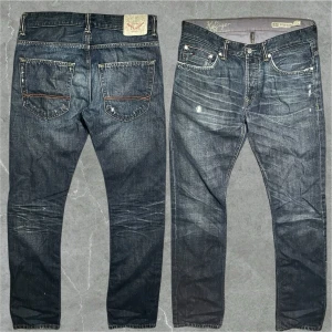 Vintage selvage jeans - Säljer ett par sjukt snygga vintage jeans från Tommy hilfiger. Jeansen har snygg Fade och är även selvage. Skriv vid funderingar💬
