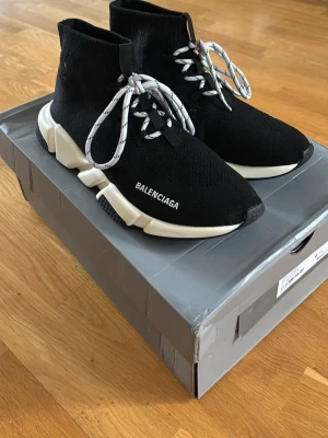 Balenciaga skor - Lite använda 7/10