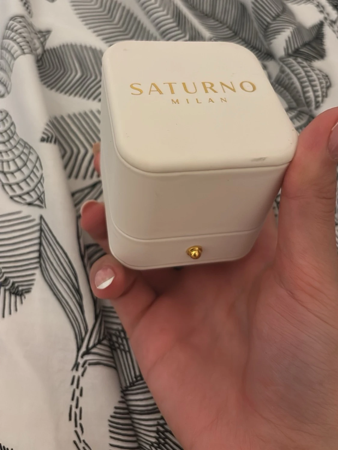 Ring med örhängen från saturno - 1