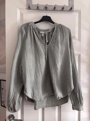 Blus - Väldigt bra skick