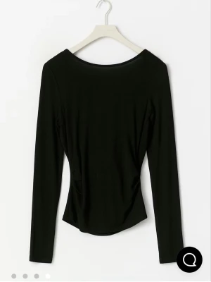 Open back top - Helt ny med prislapp, aldrig använt. Pris kan diskuteras🥰