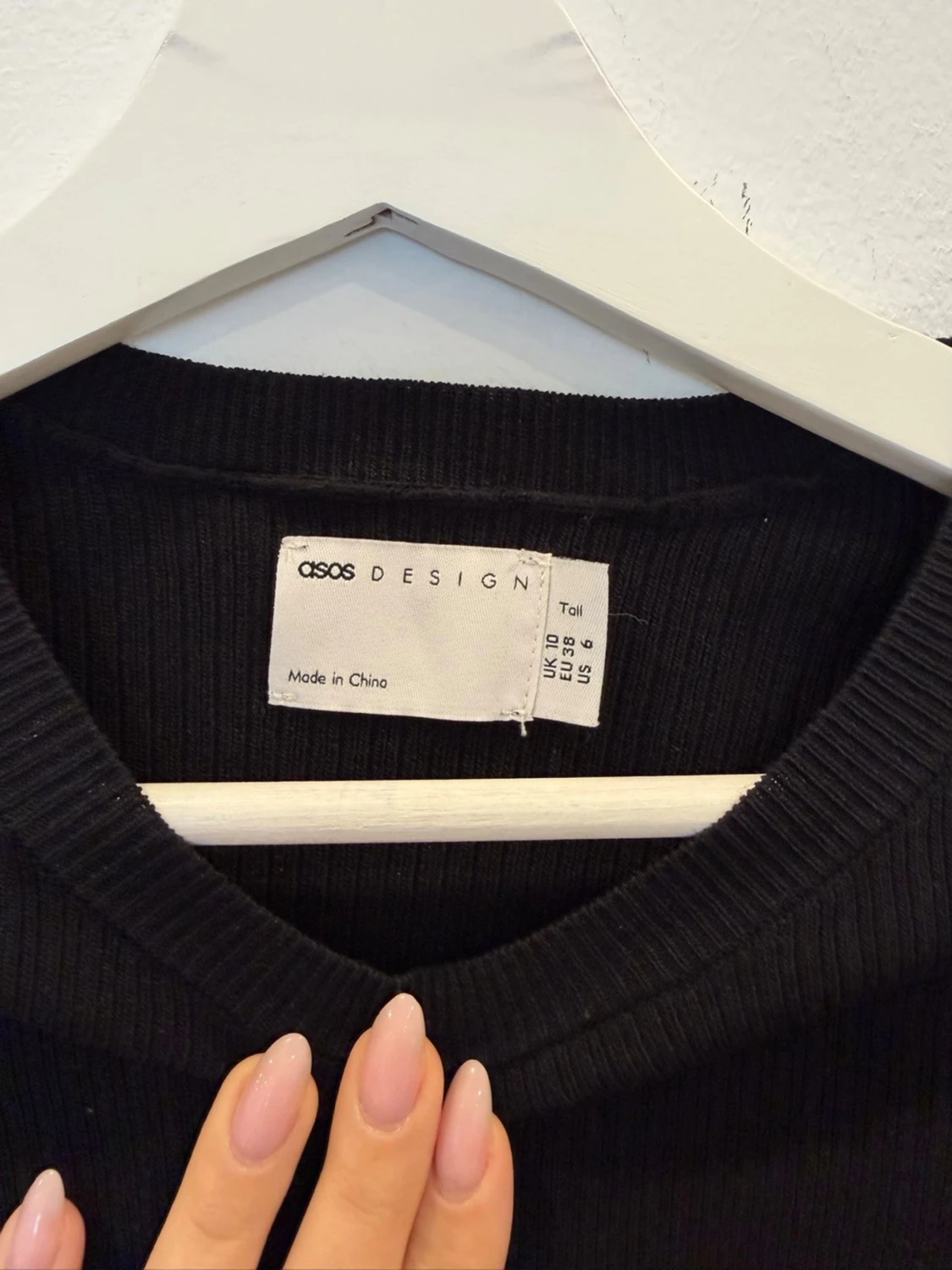 Svart croppad topp från ASOS DESIGN - 1