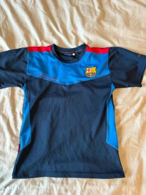 Barcelona tröja - Rensar min garderob, pris kan diskuteras