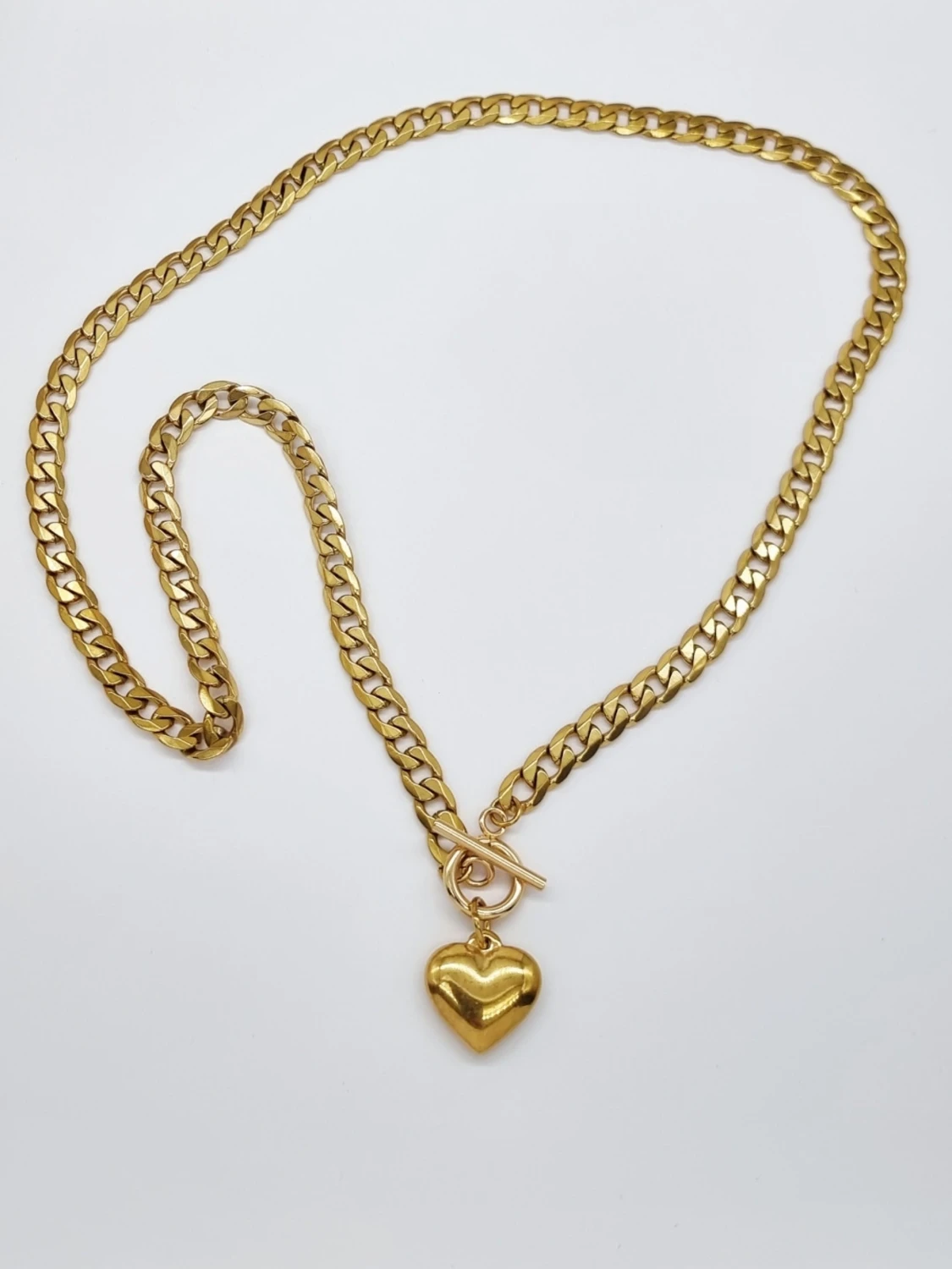 Stilfullt halsband med hjärta 