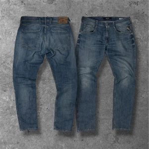 Replay Anbass jeans - Säljer detta par jeans från Replay | W32, osäker på längd då lappen är bortklippt men skulle gissa på L32 | modell: Anbass | skick: 8,5/10 | Skriv vid frågor, pris kan diskuteras vid snabb affär! 🤝