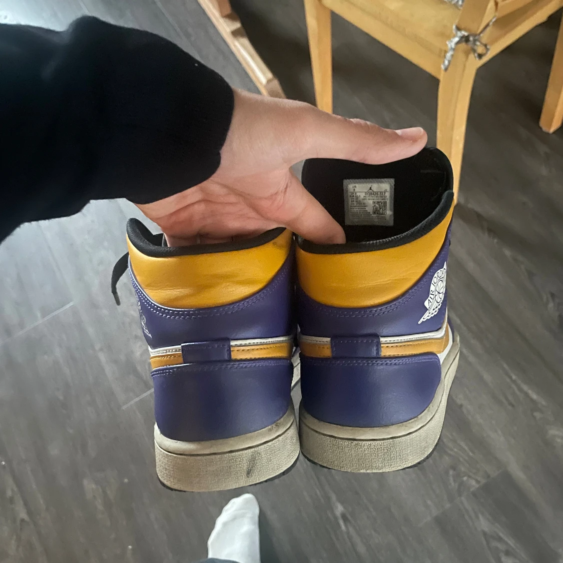 Nike Air Jordan 1 mid Lakers  - 2