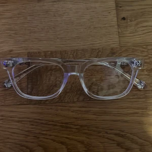 Chrome Hearts glasögon - Helt nya oanvända Chrome Hearts glasögon, ingen styrka / bara anti led så alla kan använda dem.