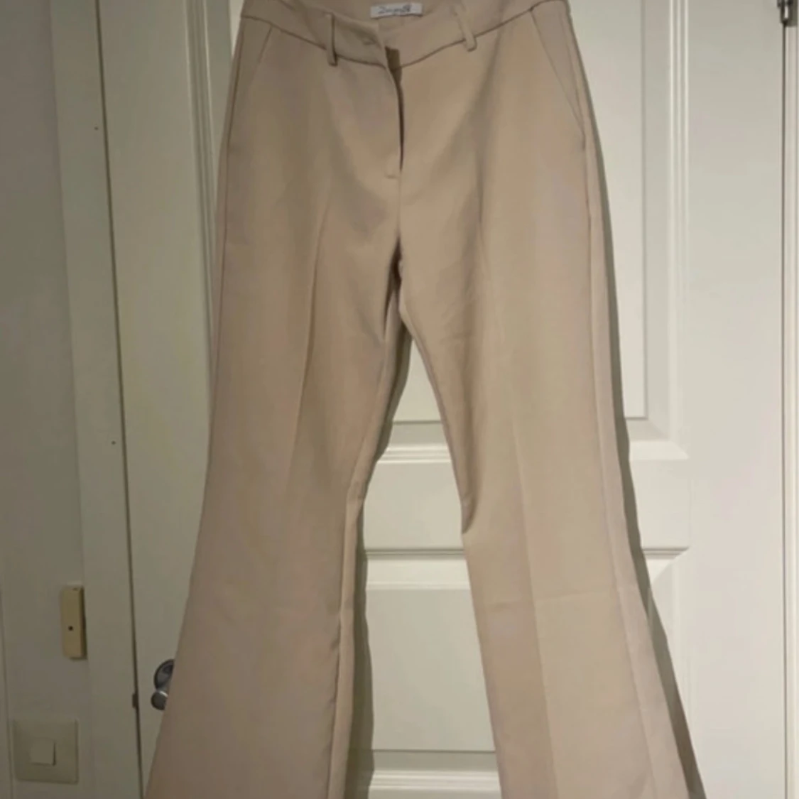 Beiga bootcut kostymbyxor Design by Si