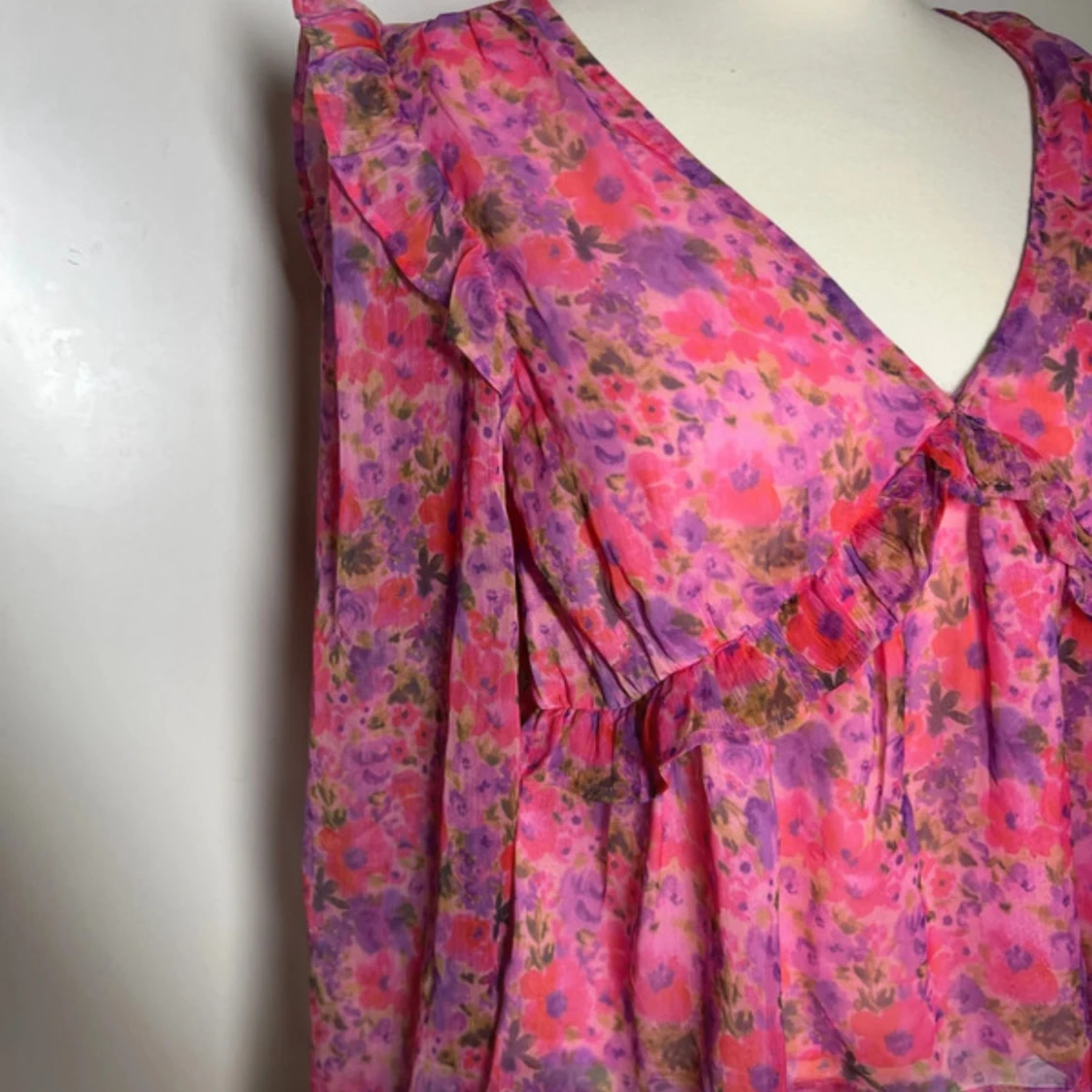 Blommig blus bikbok  - 2