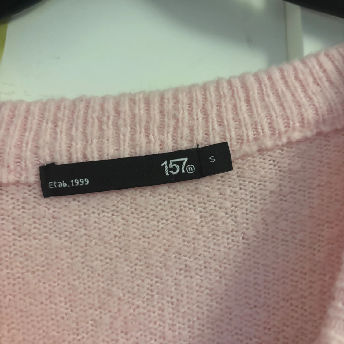 Ljusrosa stickad tröja från 157 - 1