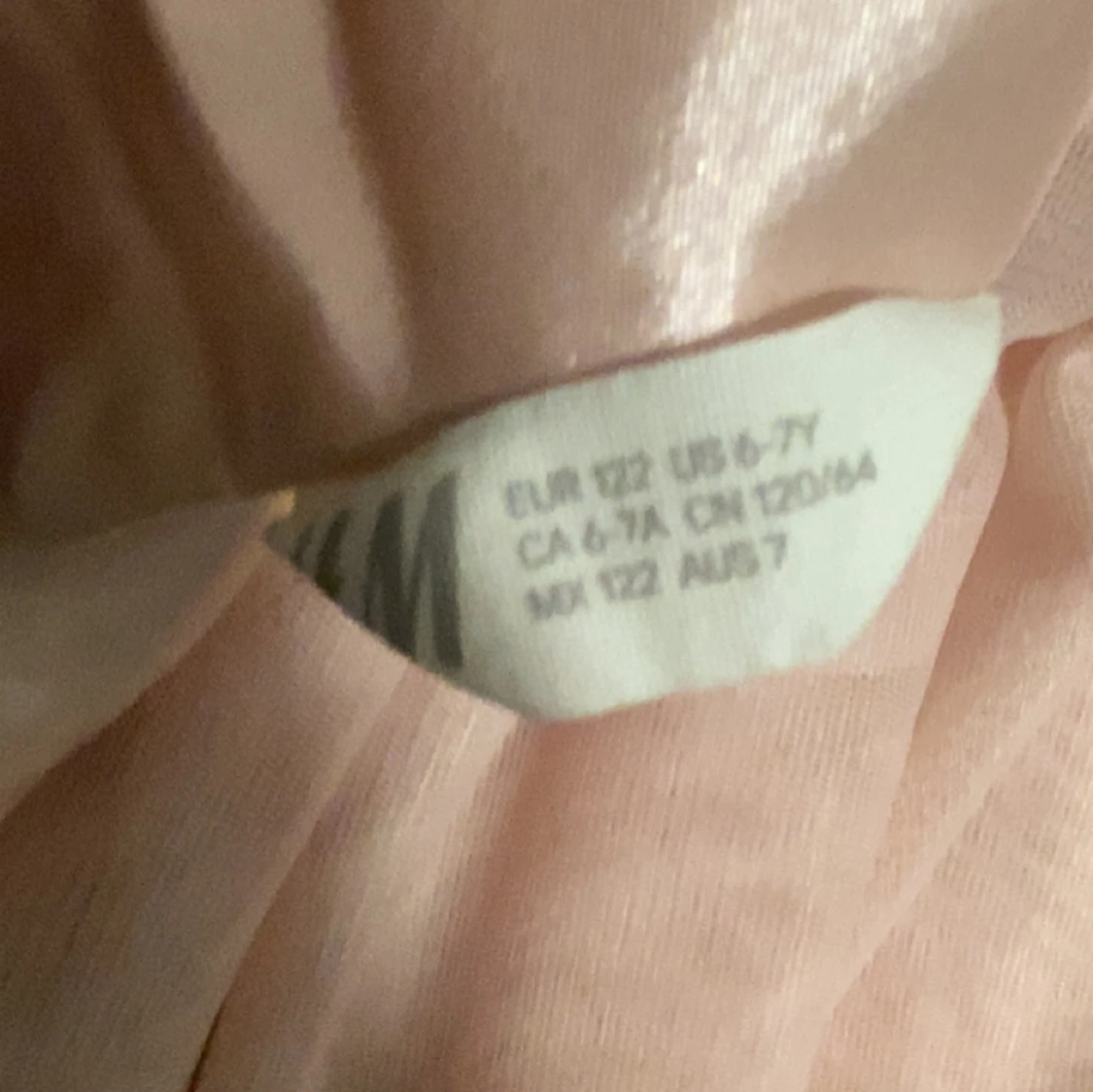 Ljusrosa klänning med blomdetalj H&M - 2