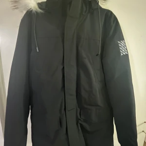 Vinter jacka - Helt ny, jacka storlek L