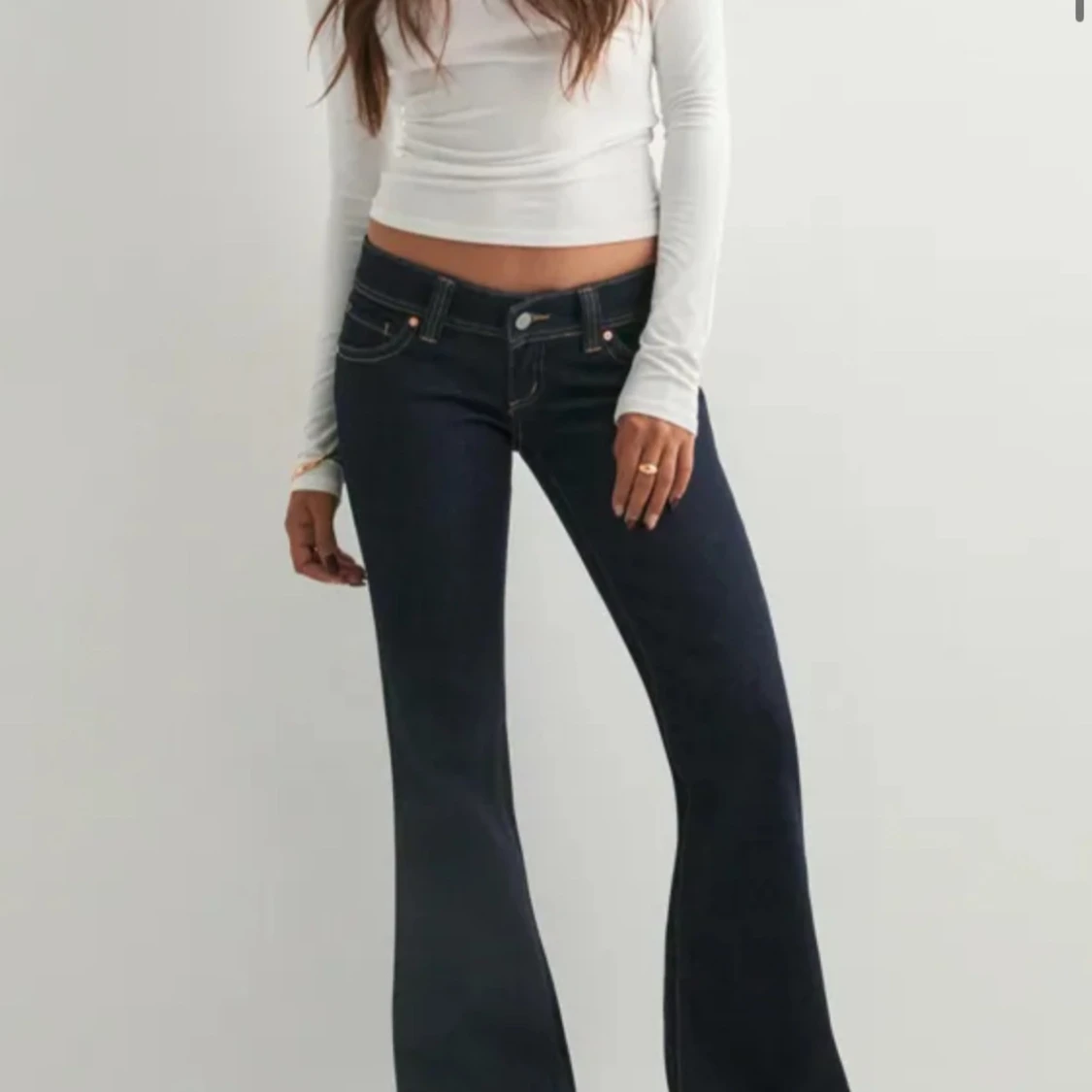 Slutsåld abrand jeans