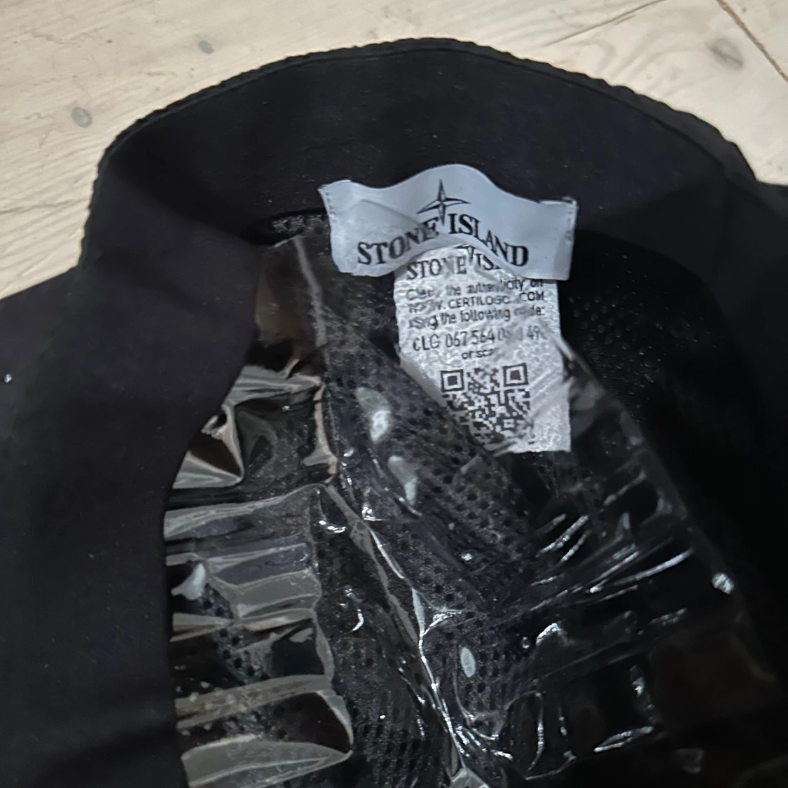 Svart keps från Stone Island - 2