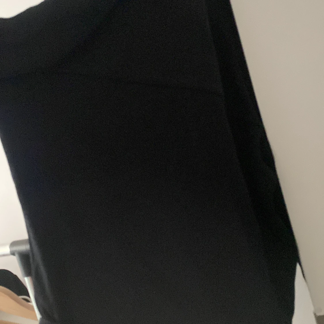 Svart hoodie från Hugo Boss med dragkedja - 2