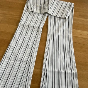 Bootcut - Bootcut byxor🦢
