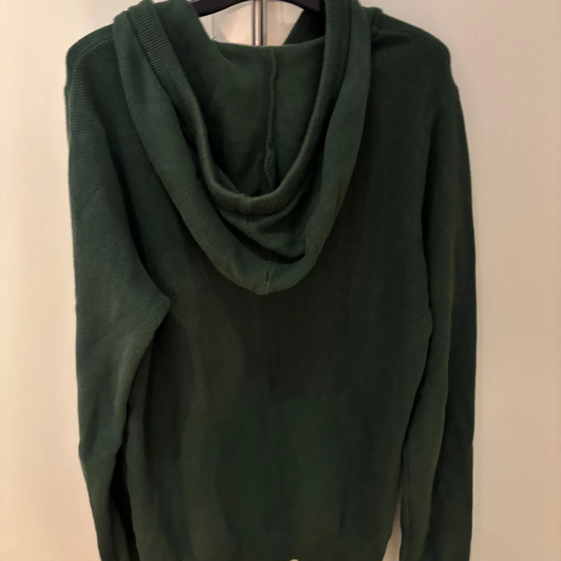 Grön stickad hoodie från Jack & Jones - 1