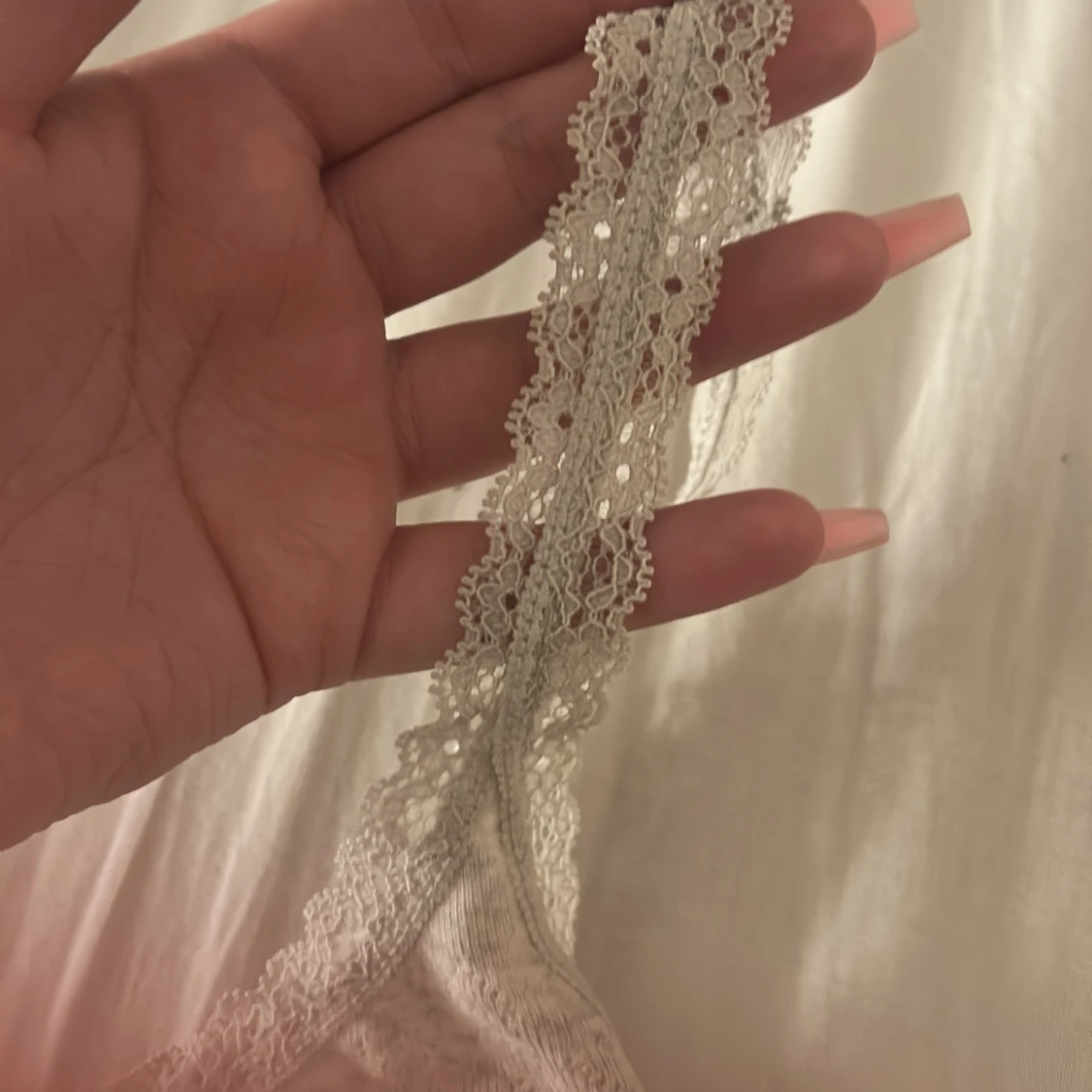 Vit spetsdetaljerad linnetopp H&M Divided - 3