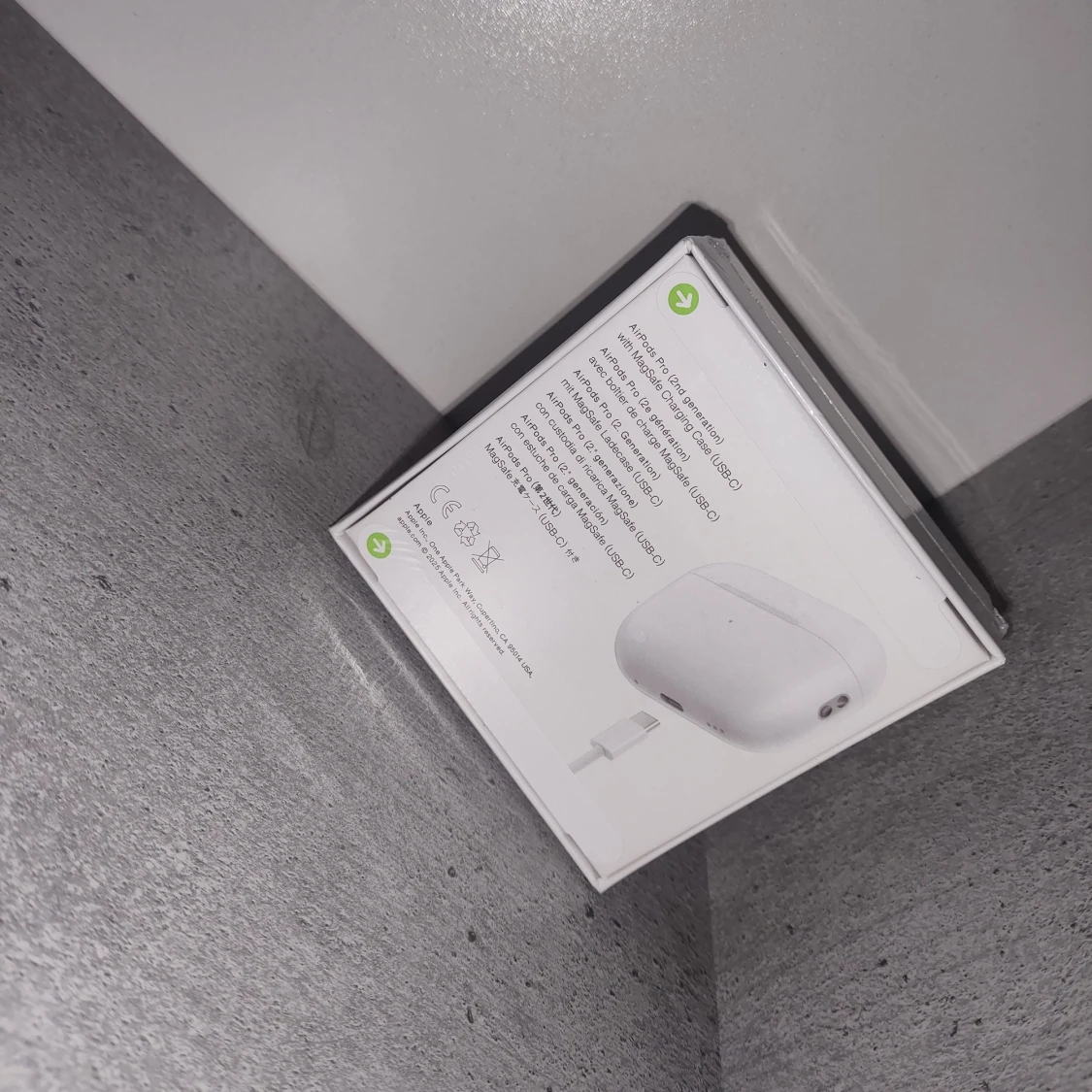 AirPods Pro  köp en och få en gratis  - 3