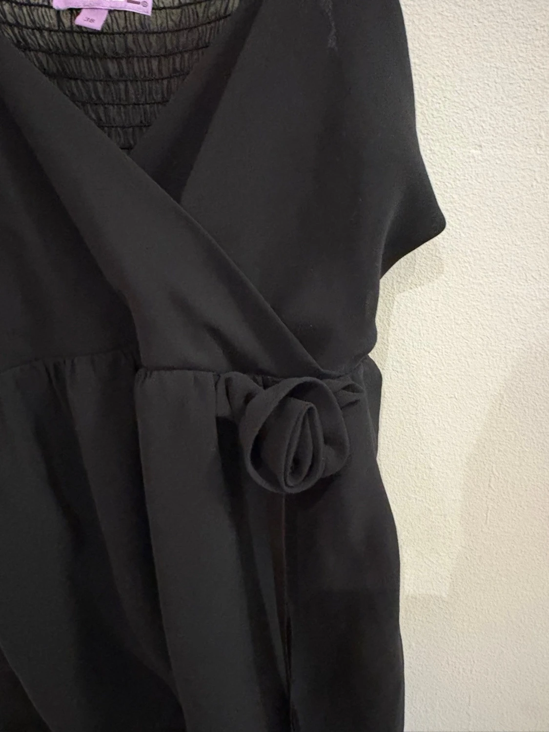 Svart omlott linnetopp från Zoul - 1