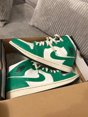 jordans  - Nike air jordans size 41 nyskick pris kan discuteras 