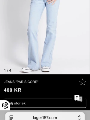 Ljusblå bootcut jeans Paris Core - Säljer ett par ljusblå jeans från Lager 157, modellen Paris Core. Jätte snygga och boot cut❤️ nästan helt nya ❤️❤️