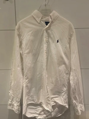 Ralph Lauren - Säljer min fina skjorta då den inte kommer till användning 