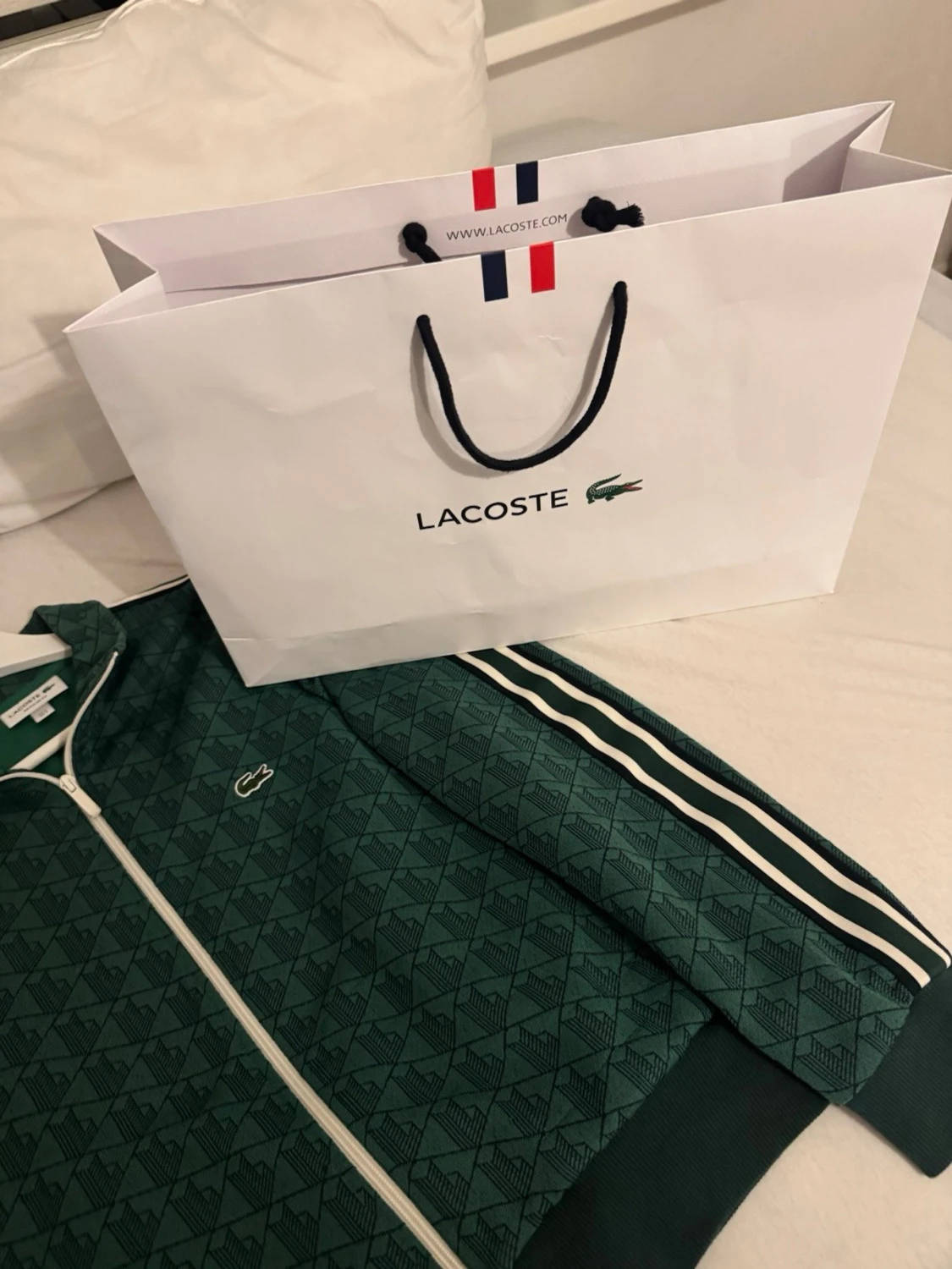 Lacoste monogram - 4
