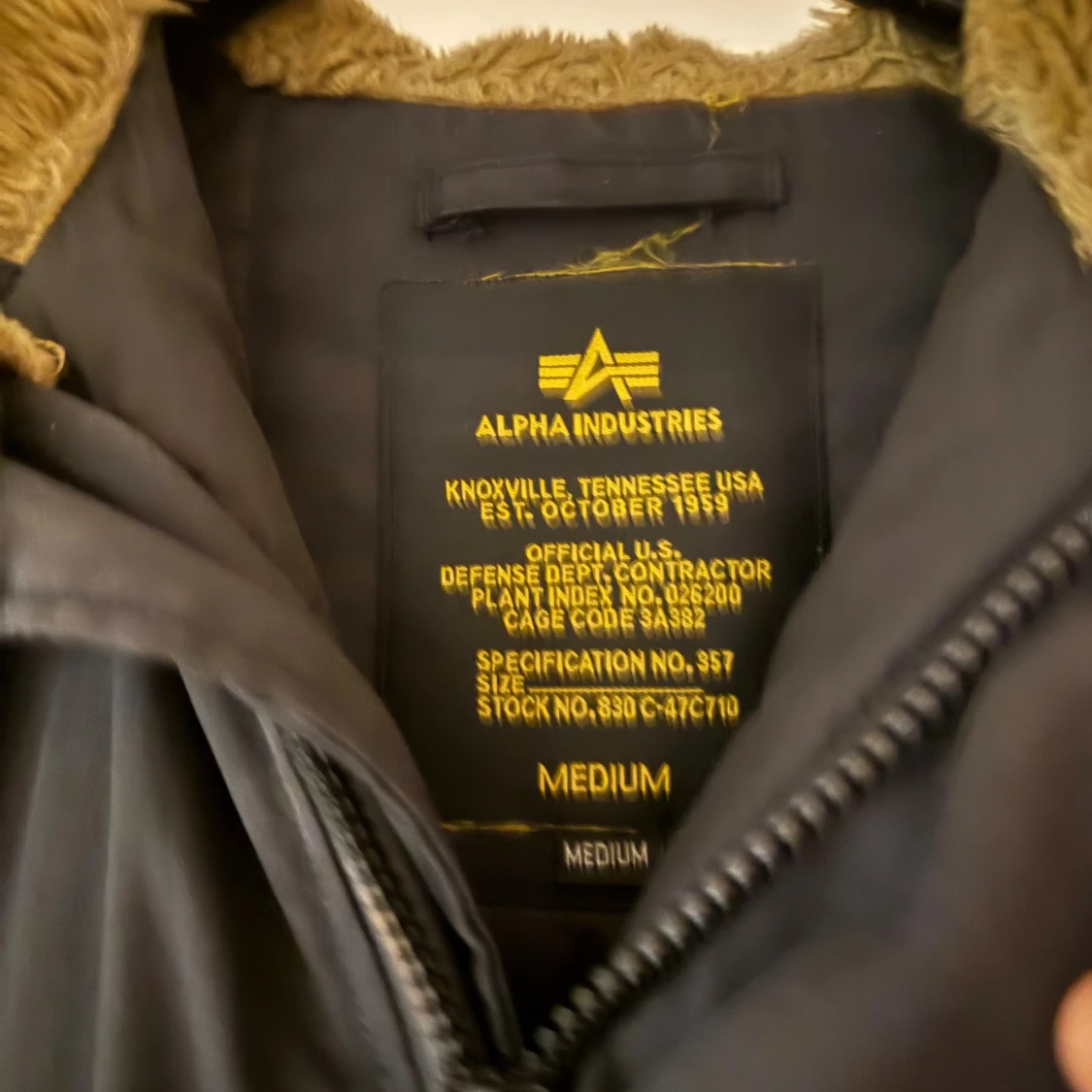 Svart parkajacka Alpha Industries M - 1