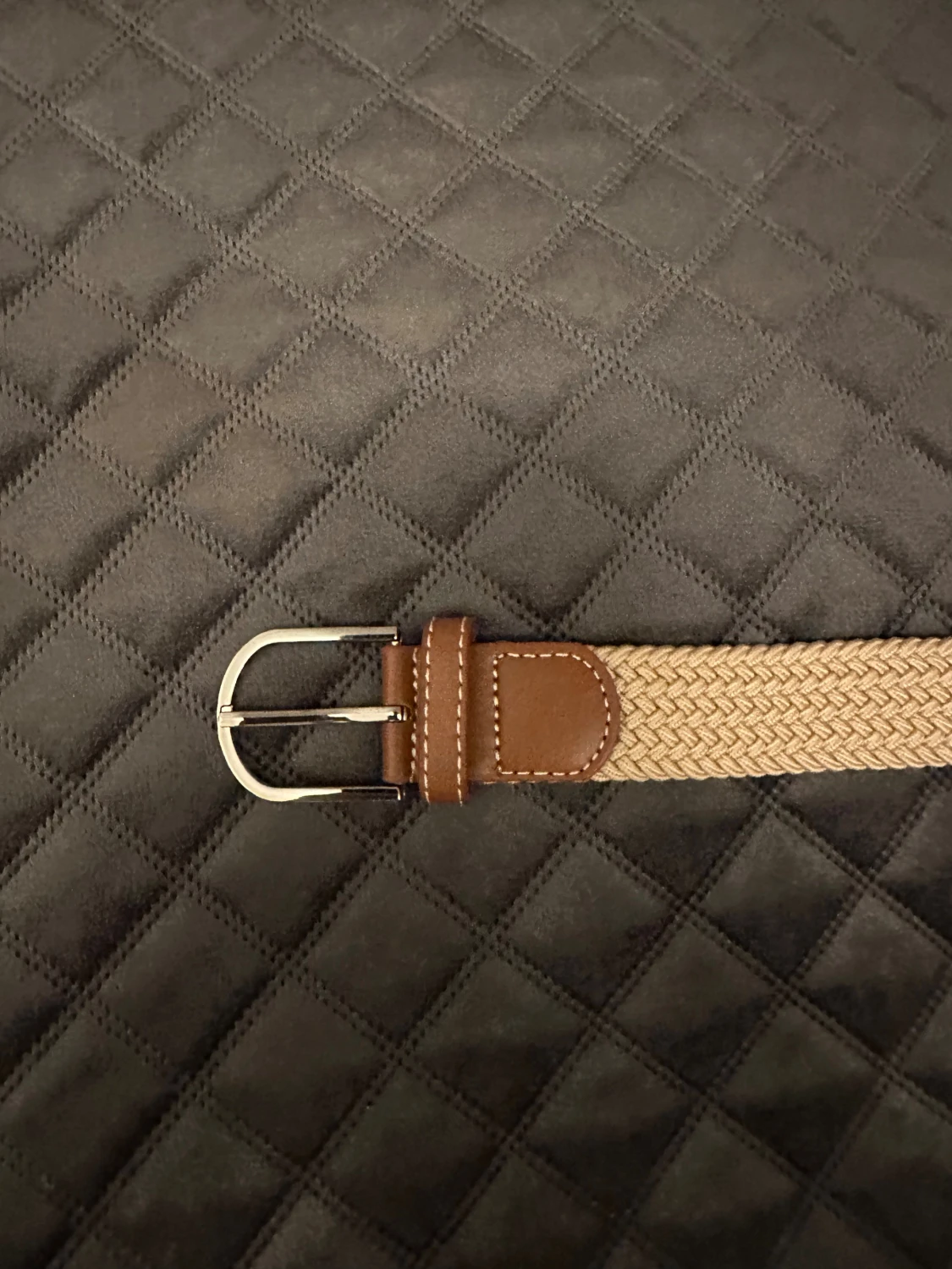 Beige flätat bälte med bruna detaljer - 2