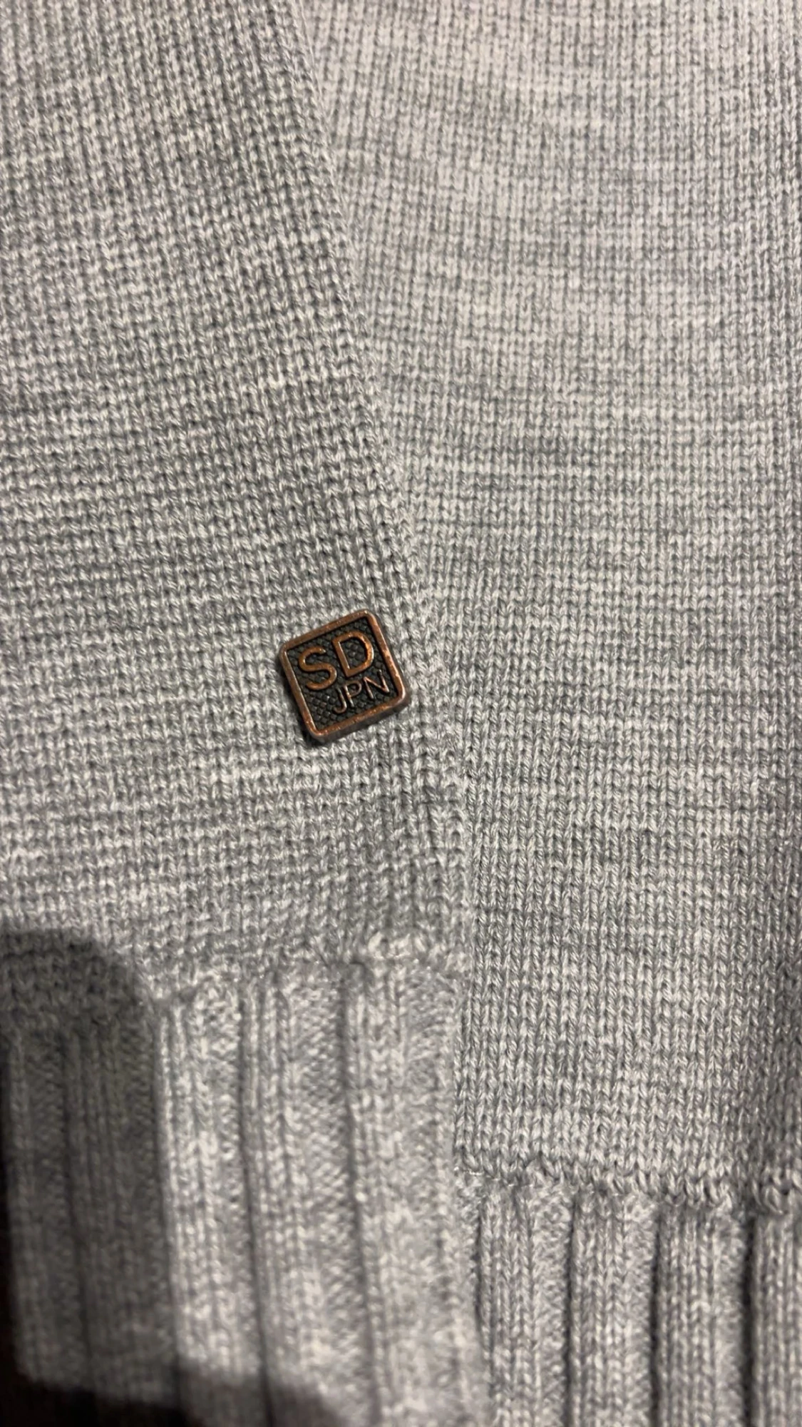 Grå hoodie från Superdry  - 6