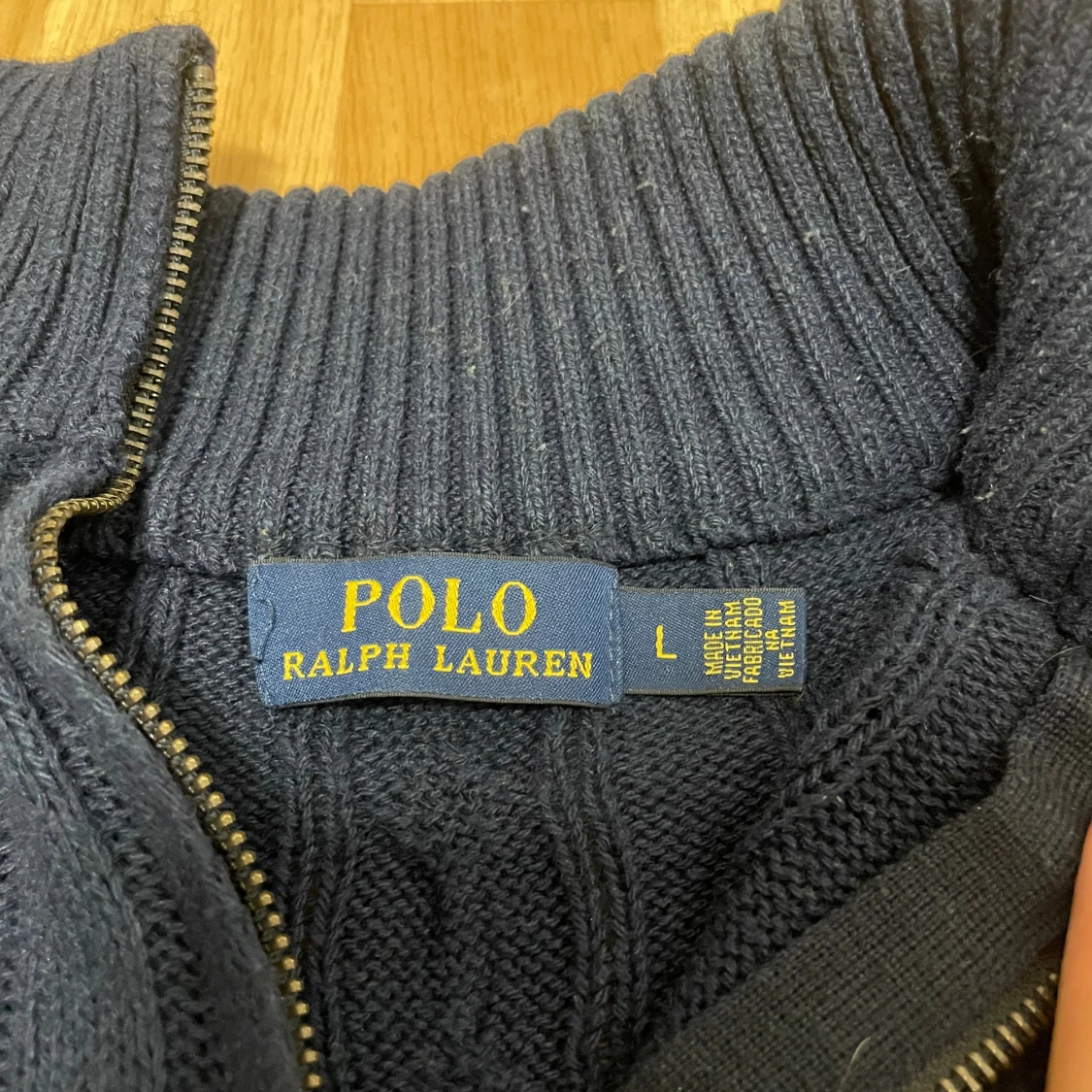 Marinblå stickad tröja  - 3