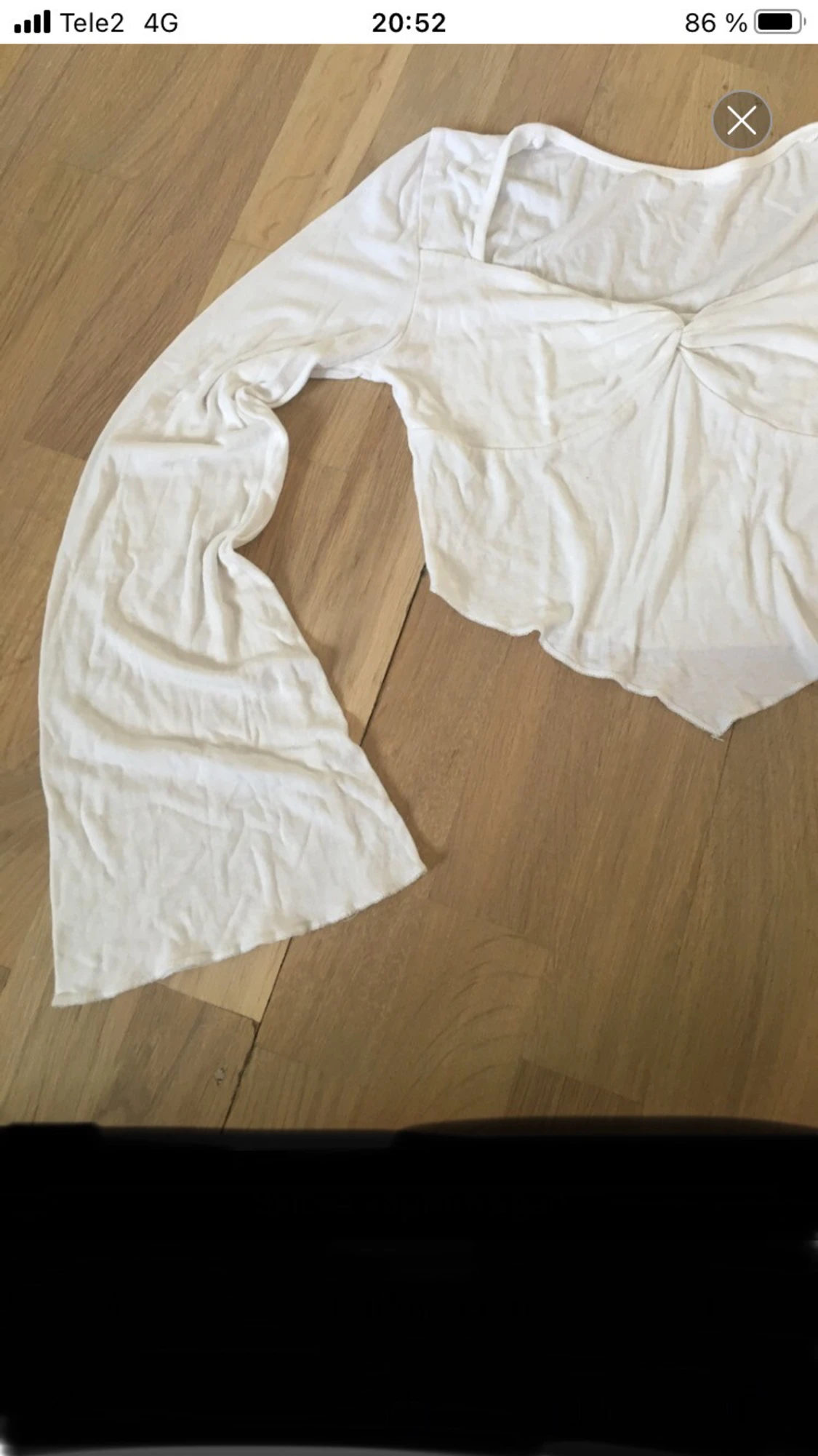 Vit croppad blus med trumpetärm - 1