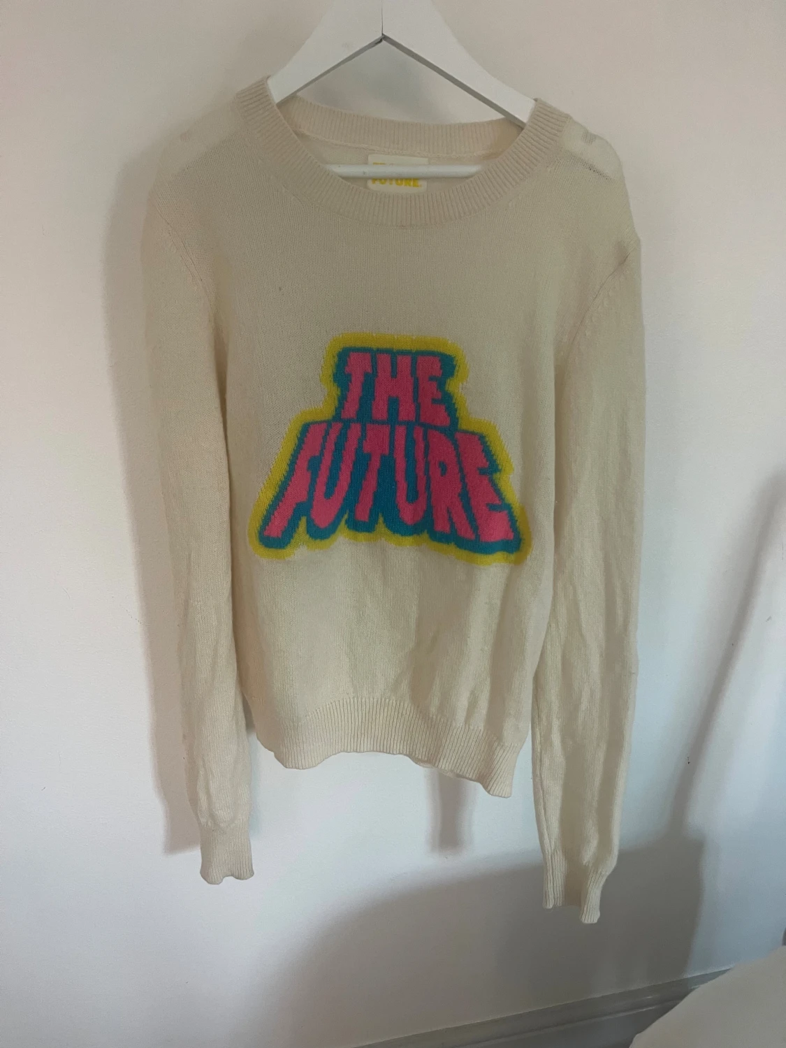 stickad tröja From Future