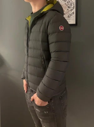 Colmar jacka - Säljer en Colmar jacka perfekt för vintern! Strl M sitter som S | Skick:9/10 | bara att höra av som vid funderingar