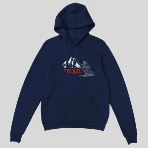 MTskiwear Hoodie  - Perfekt för dagar i backen, gjord för dig som vill hålla värmen och se bra ut. Våra hoodies kombinerar mjuk komfort med en clean design som funkar överallt, från afterski och Val d’Isère-resor till hemmafesten eller vardagsfitten. ❄️