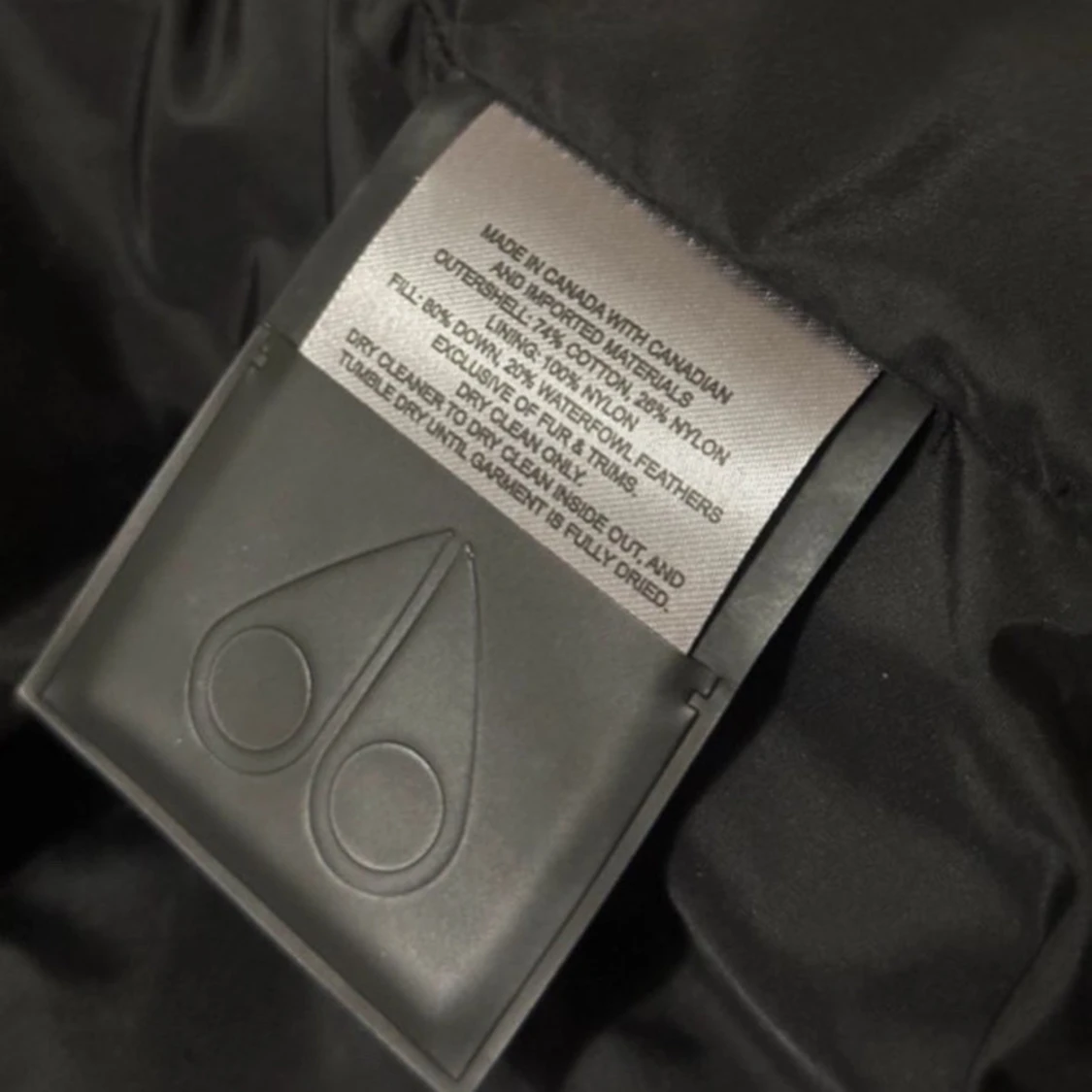 Svart Moose Knuckles dunjacka med päls - 4