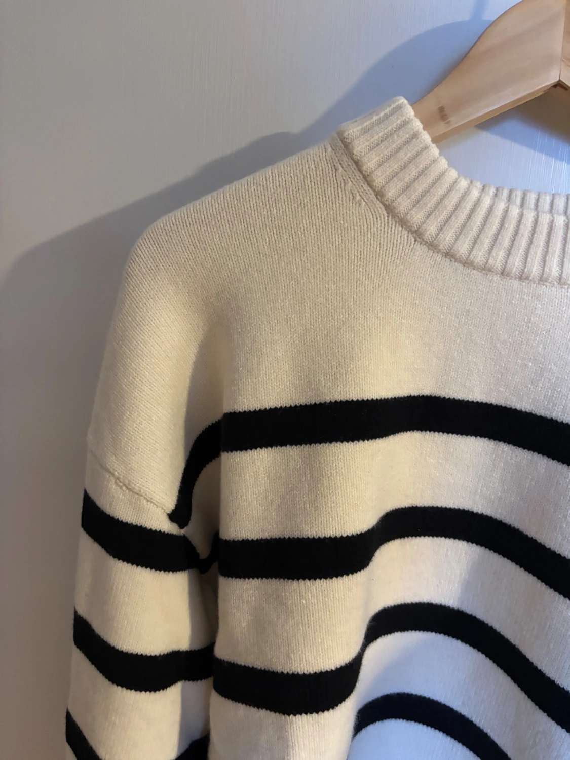 Stickad tröja - 3