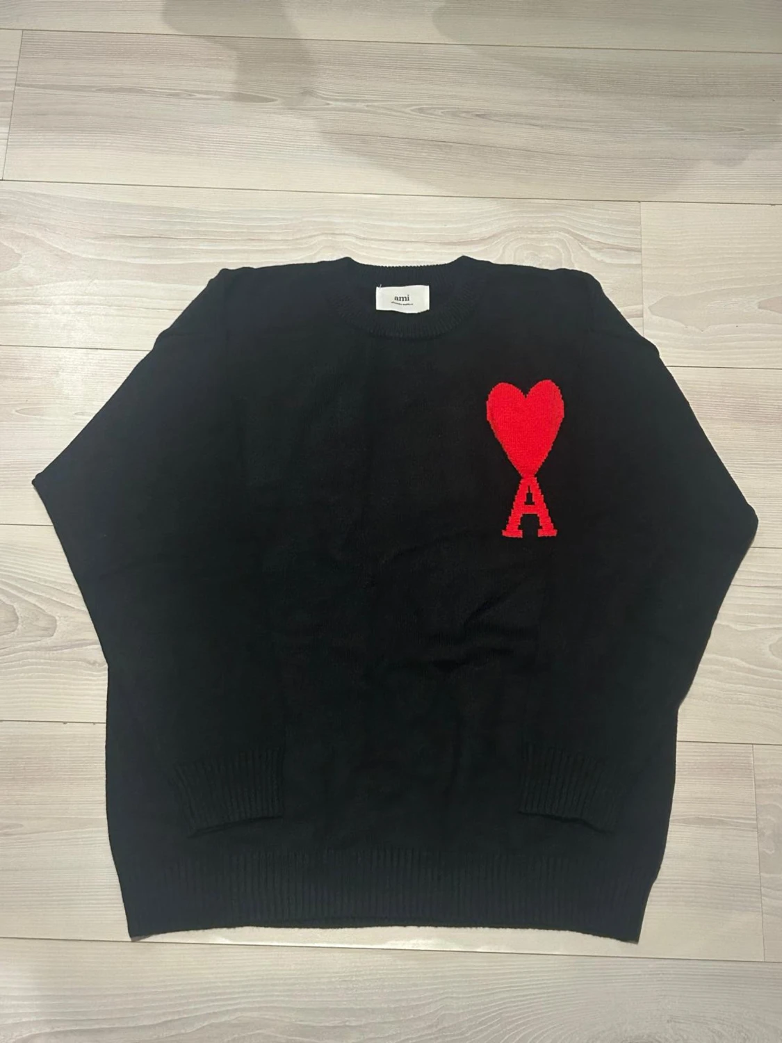 Svart stickad tröja från Ami Paris
