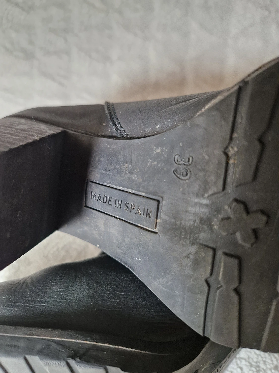 Svarta chelsea boots med klack - 6