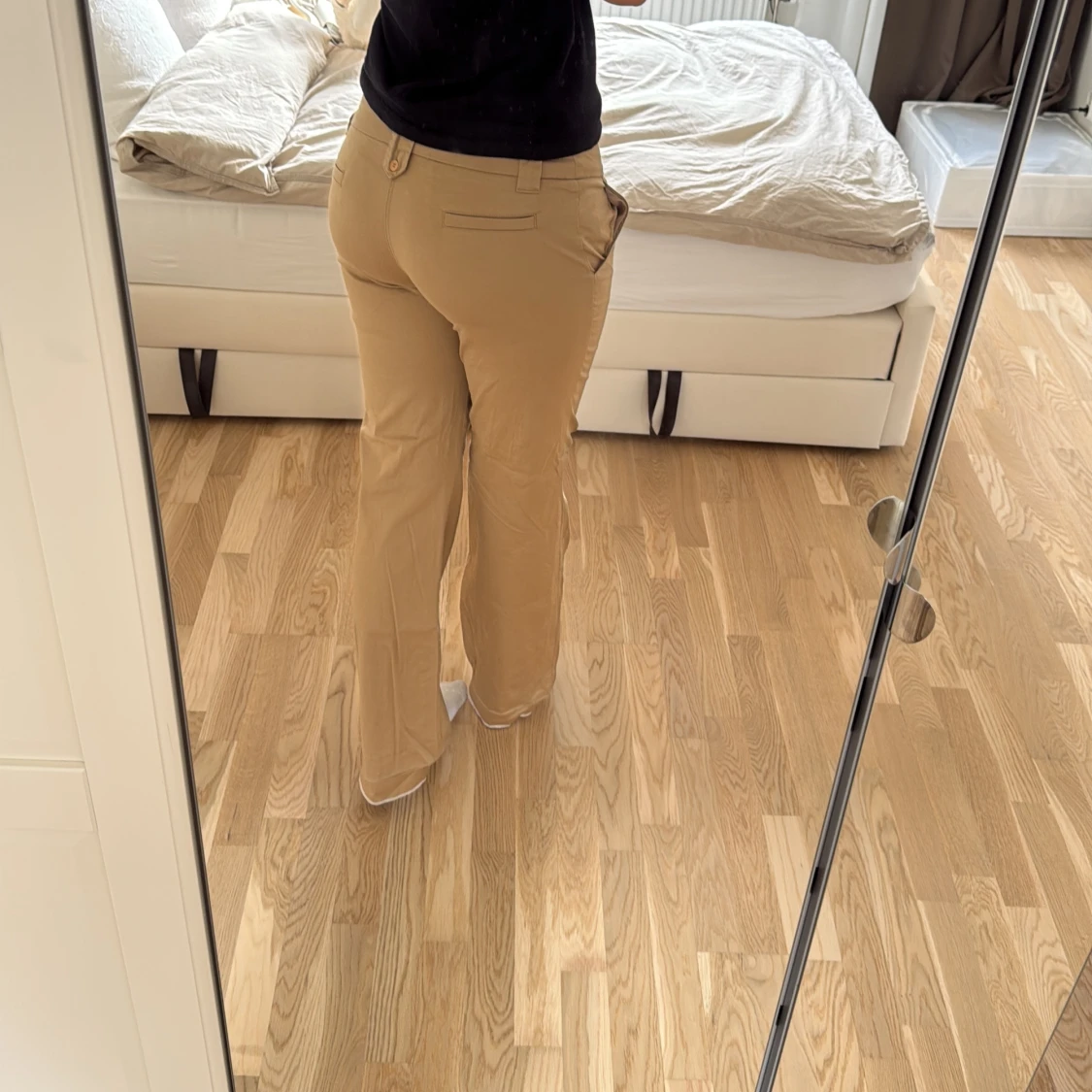 Beiga lågmidjade byxor - 2