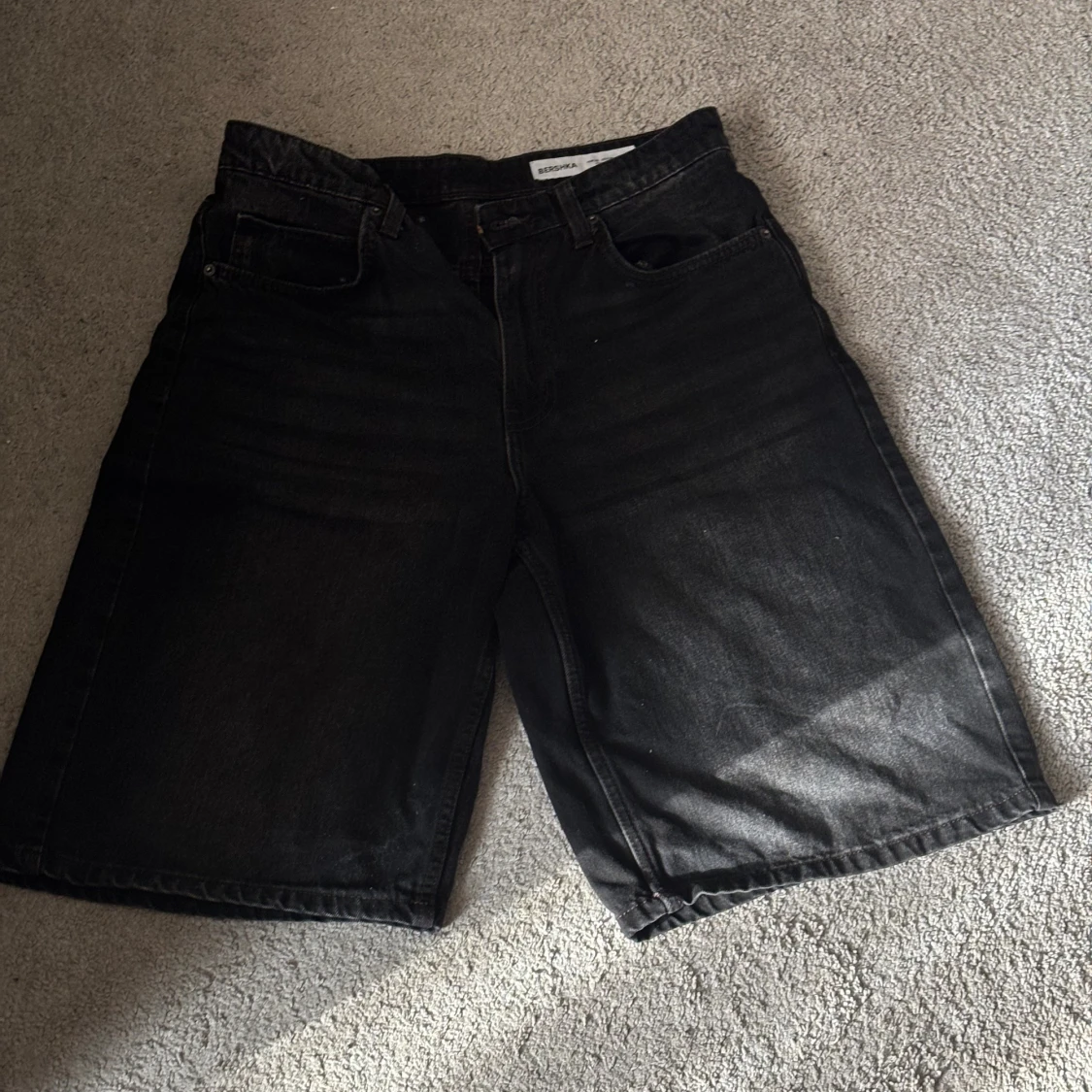 Svarta jeansshorts från Bershka - 3