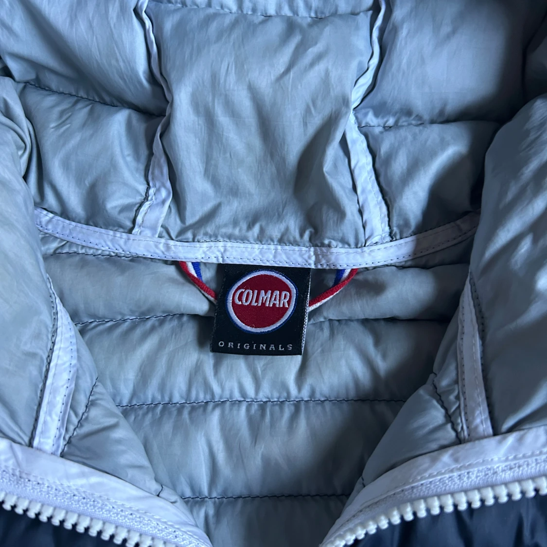 Mörkblå Colmar pufferjacka med huva - 2