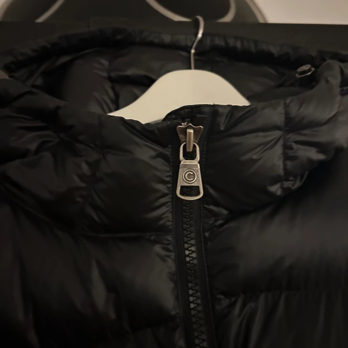 Svart pufferjacka från Colmar - 4