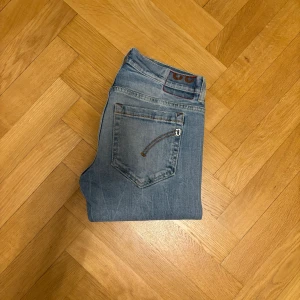 Dondup jeans - Dondup jeans | Storlek:W32 | Nypris: 3500 | Mitt pris: 799 men ej hugget i sten | Tveka ej på att skriva vid frågor eller funderingar☺️