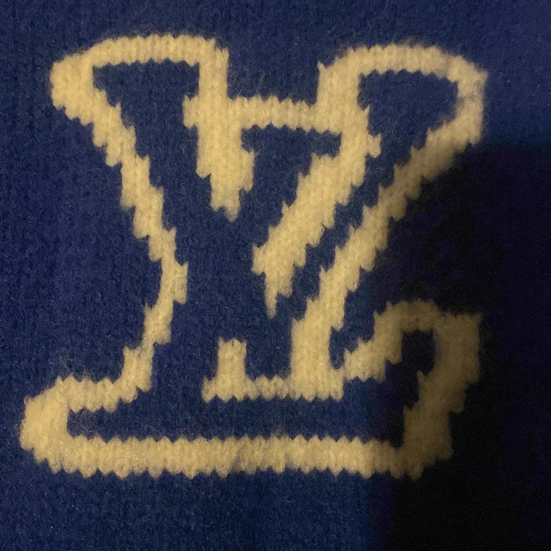 Blå stickad tröja från Louis Vuitton - 2