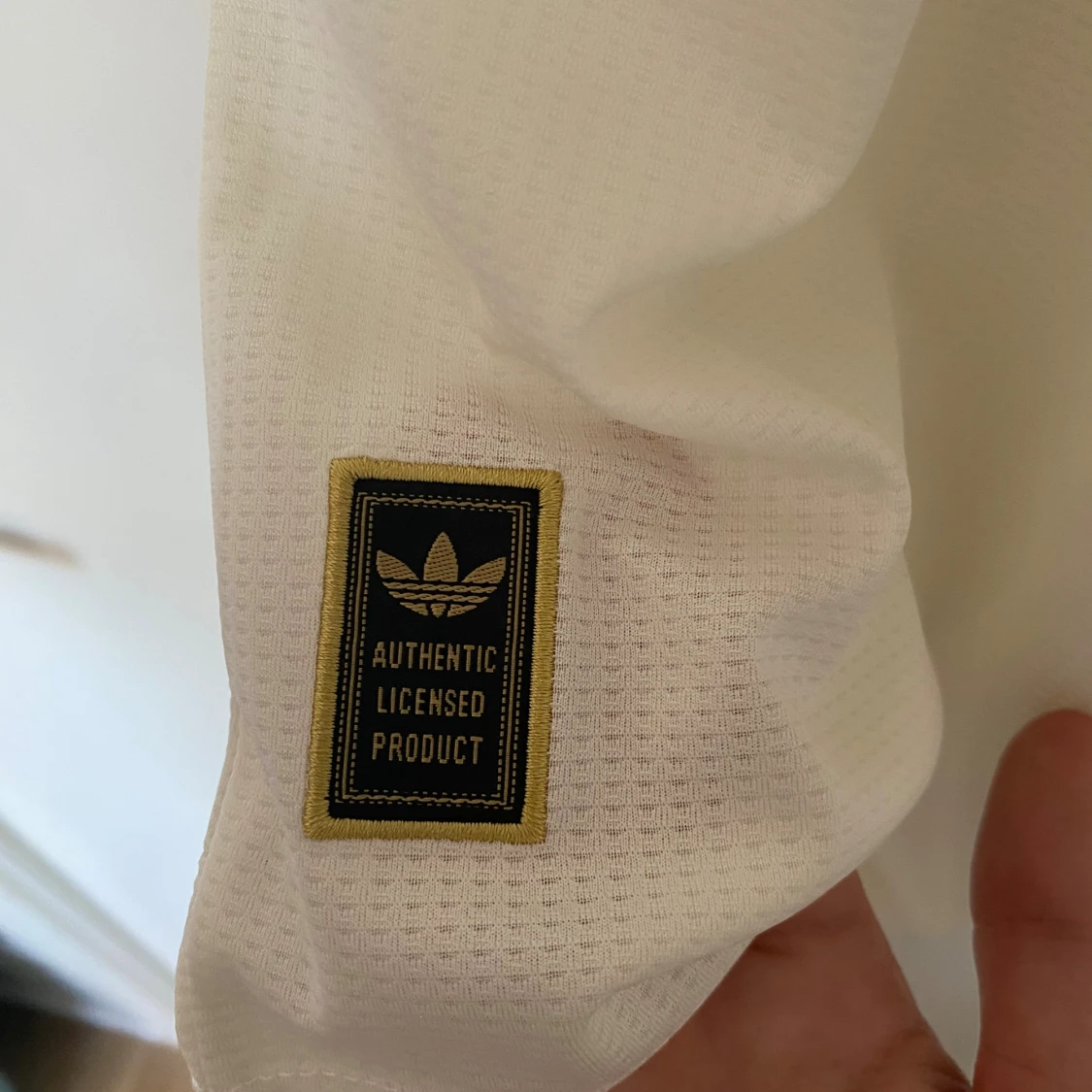 Vit och röd randig fotbollströja Adidas M - 4