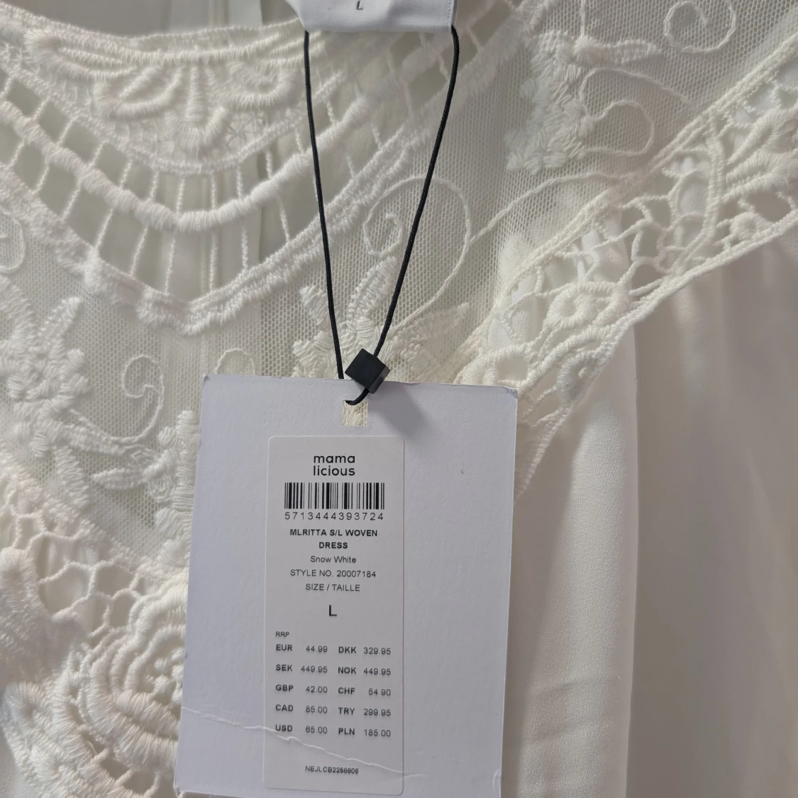 Vit ärmlös gravidklänning från Mamalicious - 2