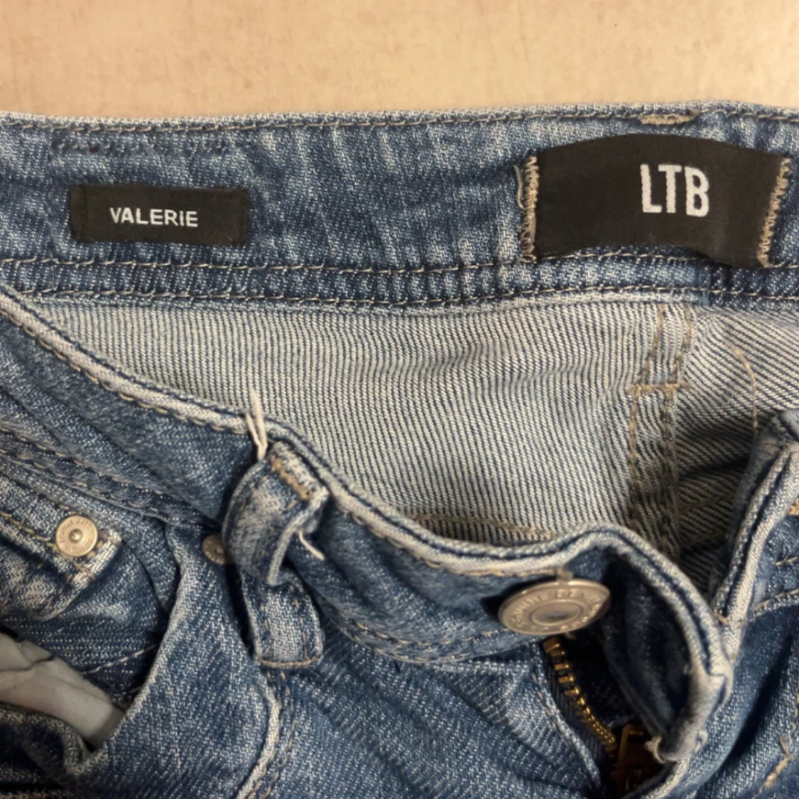 Blå bootcut jeans från LTB - 4