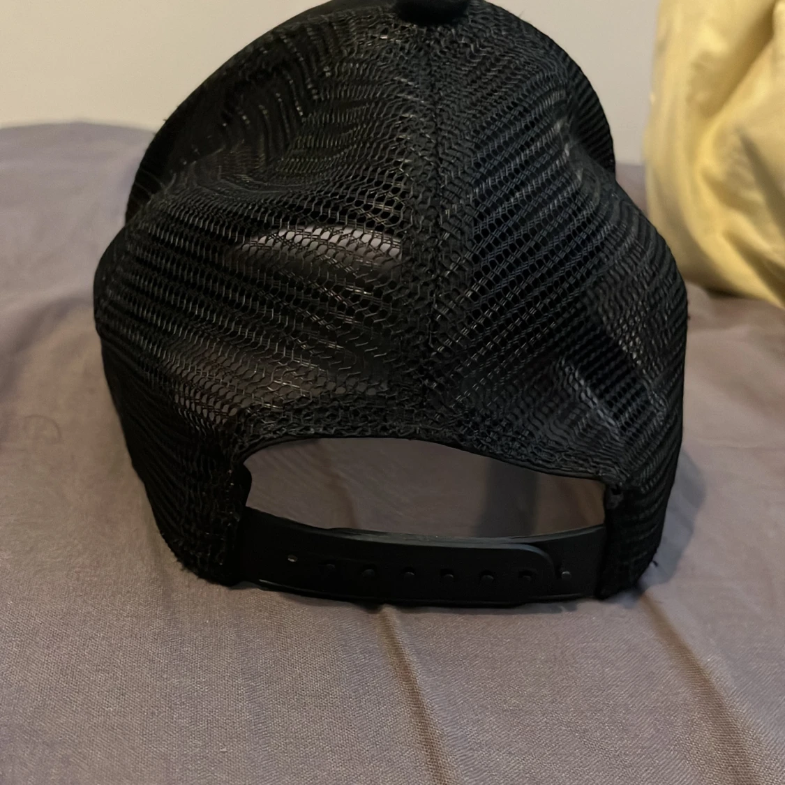 Svart velvet keps från Gårda - 1